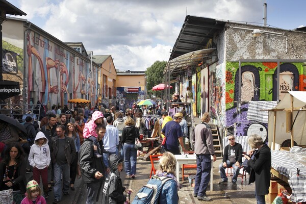 Ausländer & Migranten